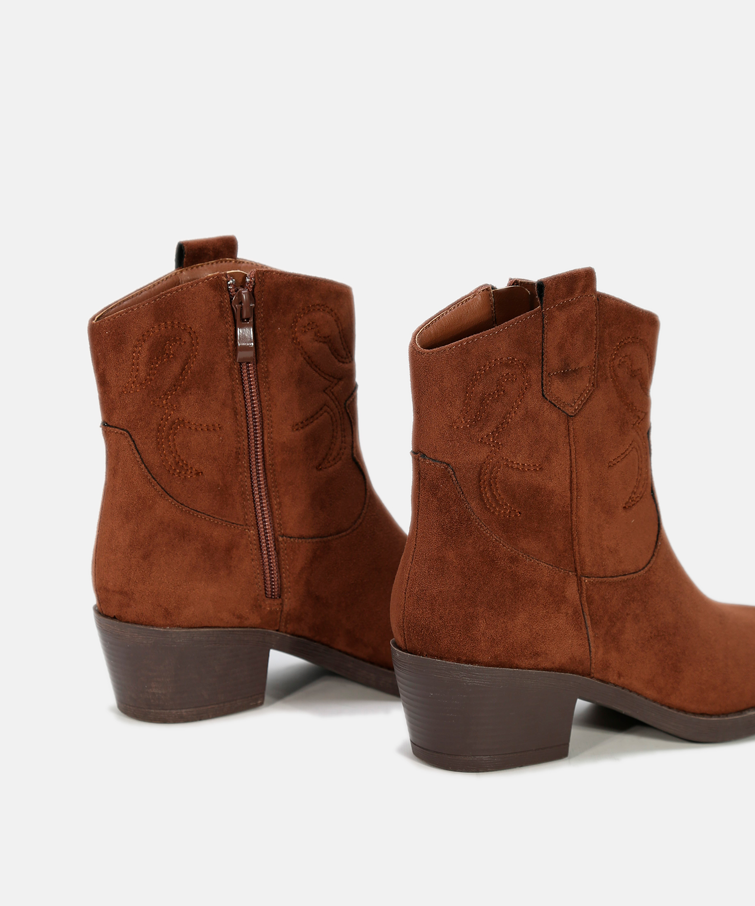 Botines cowboy image number null